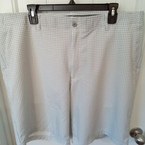 Ben Hogan Big & Tall Men's Size 42 Gray & White Gingham Flat Front Golf Shorts